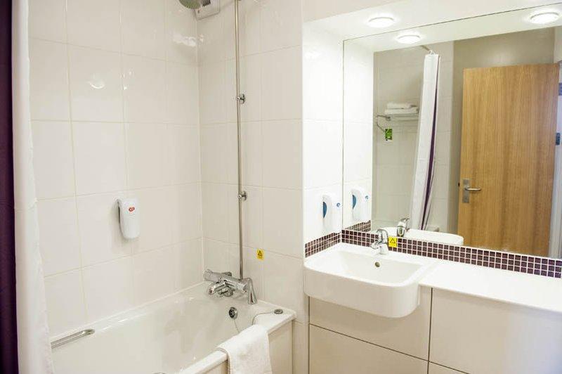 Premier Inn Premier Inn Crewe 낸트위치 외부 사진
