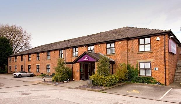 Premier Inn Premier Inn Crewe 낸트위치 외부 사진